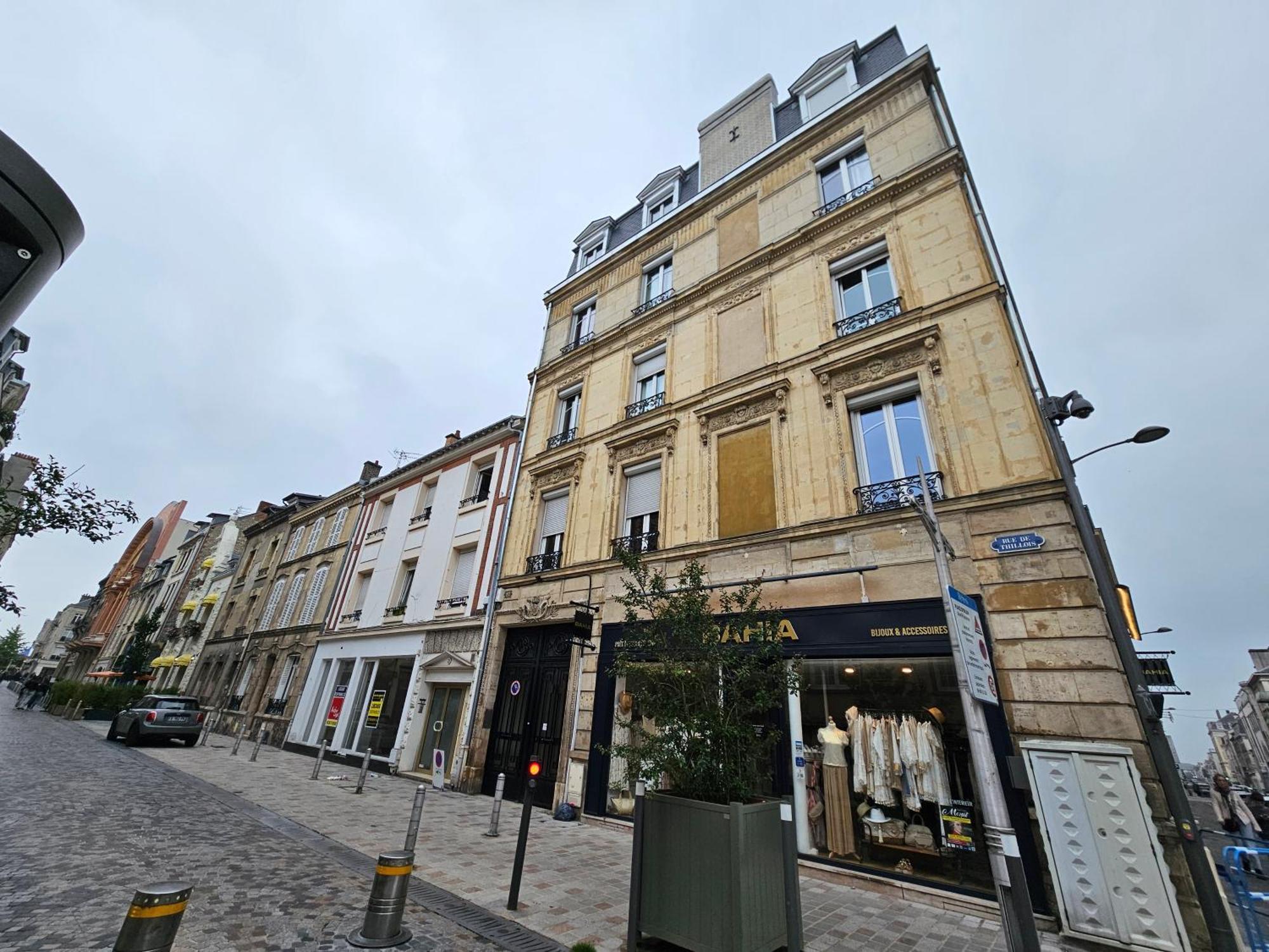 Refuge Urbain - Ideal Pro, Familles & Amis - Le Calme En Hypercentre - Wifi Haut Debit - Netflix - Machine A Laver - Gare, Cathedrale, Commerces, Restaurants & Transports En Commun A Moins De 10 Minutes A Pied Reims Exterior photo