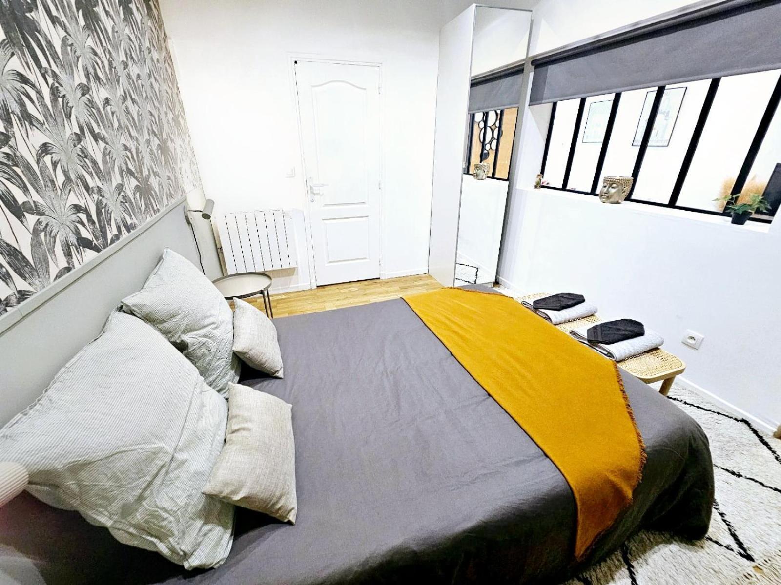 Refuge Urbain - Ideal Pro, Familles & Amis - Le Calme En Hypercentre - Wifi Haut Debit - Netflix - Machine A Laver - Gare, Cathedrale, Commerces, Restaurants & Transports En Commun A Moins De 10 Minutes A Pied Reims Exterior photo